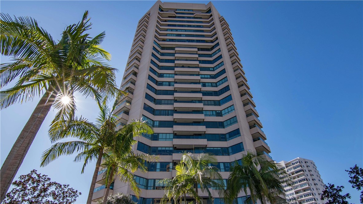 Wilshire Corridor Luxury Condos for Sale Mansions In The Skies